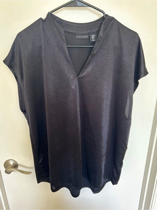 Tahari Tops - Tahari Black Satin Polyester V-Neck Cap Sleeve Relaxed Blouse